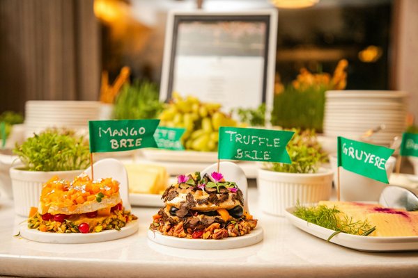 La théière inox : élégance et praticité à chaque tasse